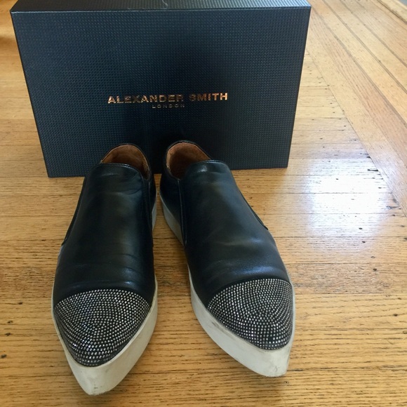 ALEXANDER SMITH LONDON STUDDED LEATHER SNEAKERS - Picture 1 of 6